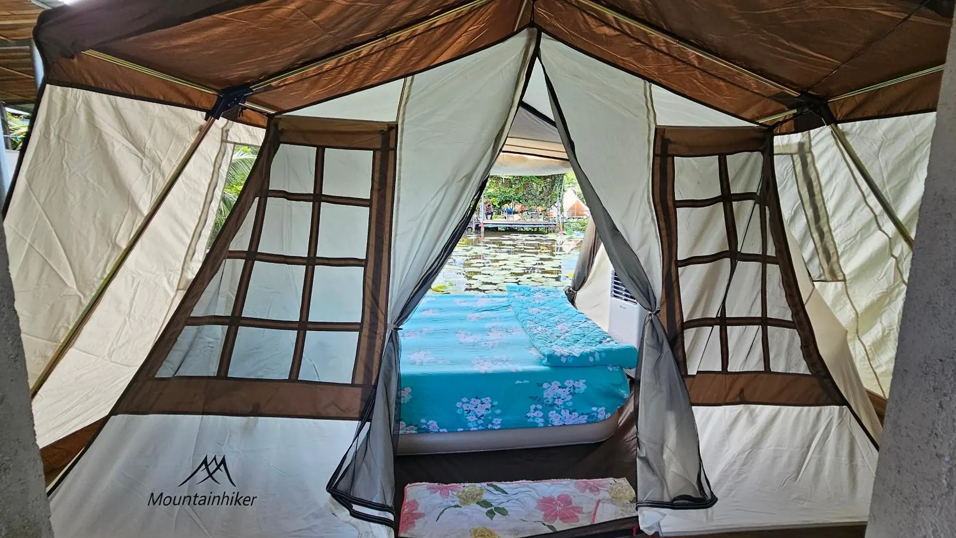 Nha Tren Ho Tai Homestay Sen & Zen Villa 0*, Vung Tau