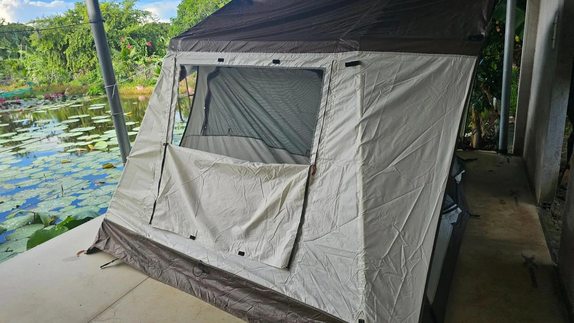 Luxury tent Nha Tren Ho Tai Homestay Sen & Zen Villa