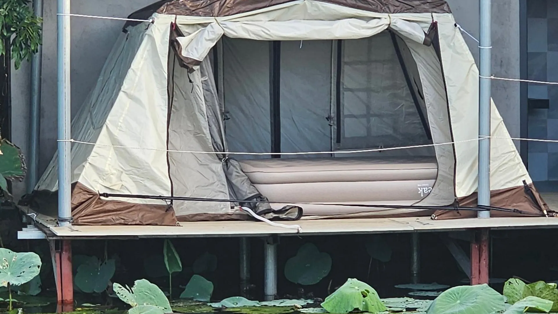 Luxury tent Nha Tren Ho Tai Homestay Sen & Zen Villa