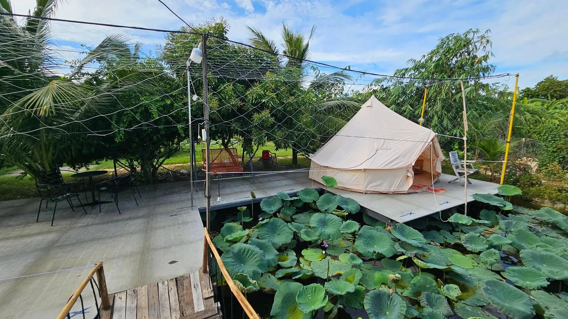 Nha Tren Ho Tai Homestay Sen & Zen Villa 0*, Vung Tau Vietnam