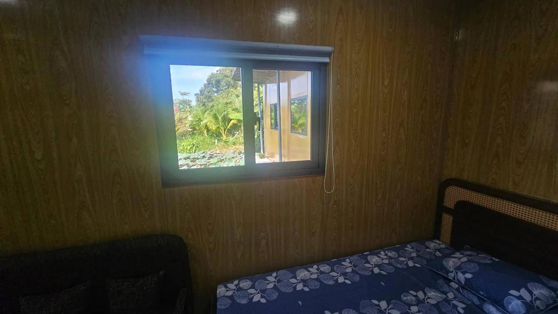 Nha Tren Ho Tai Homestay Sen & Zen Villa 0*, Vung Tau