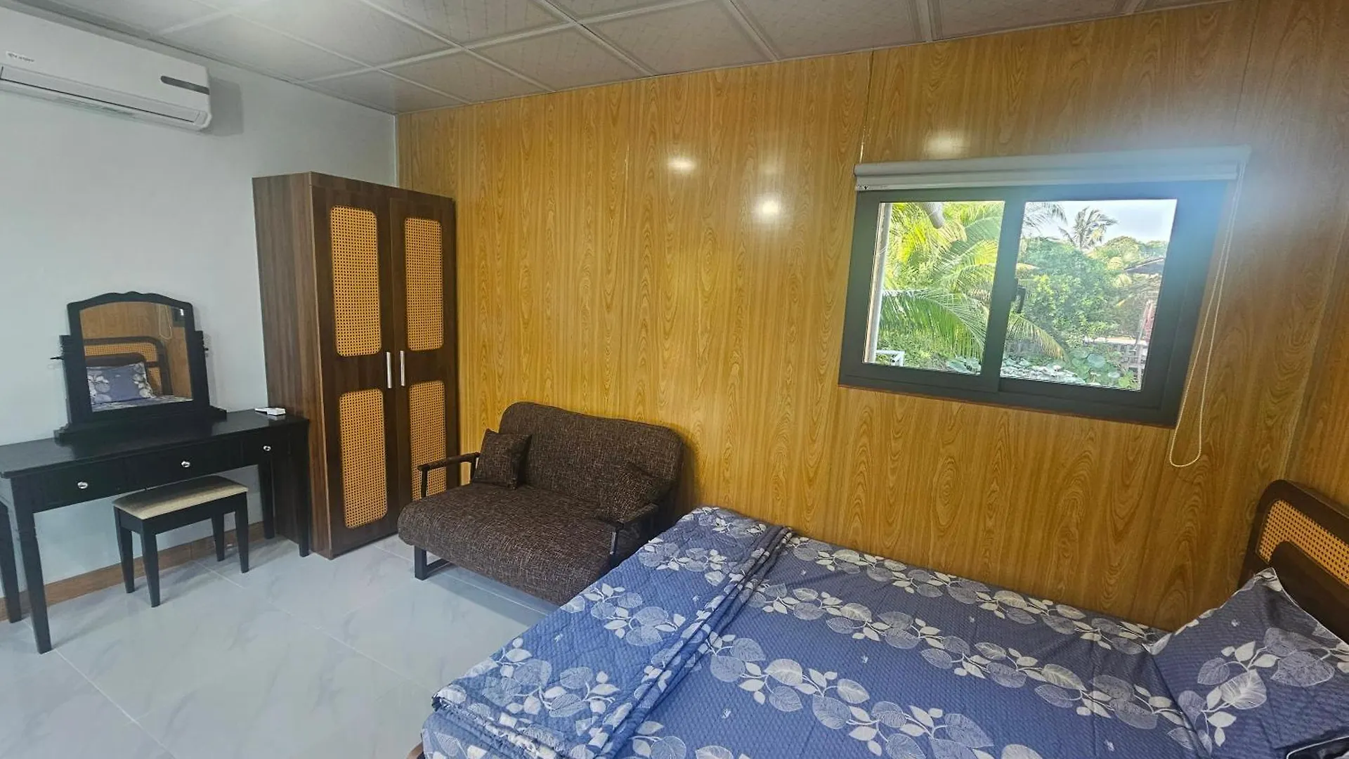 Nha Tren Ho Tai Homestay Sen & Zen Villa Luxury tent