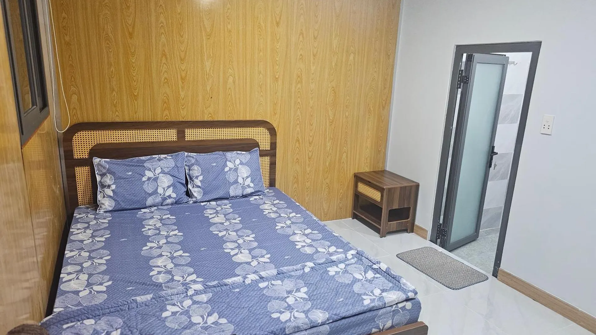 Nha Tren Ho Tai Homestay Sen & Zen Villa 0*, Vung Tau
