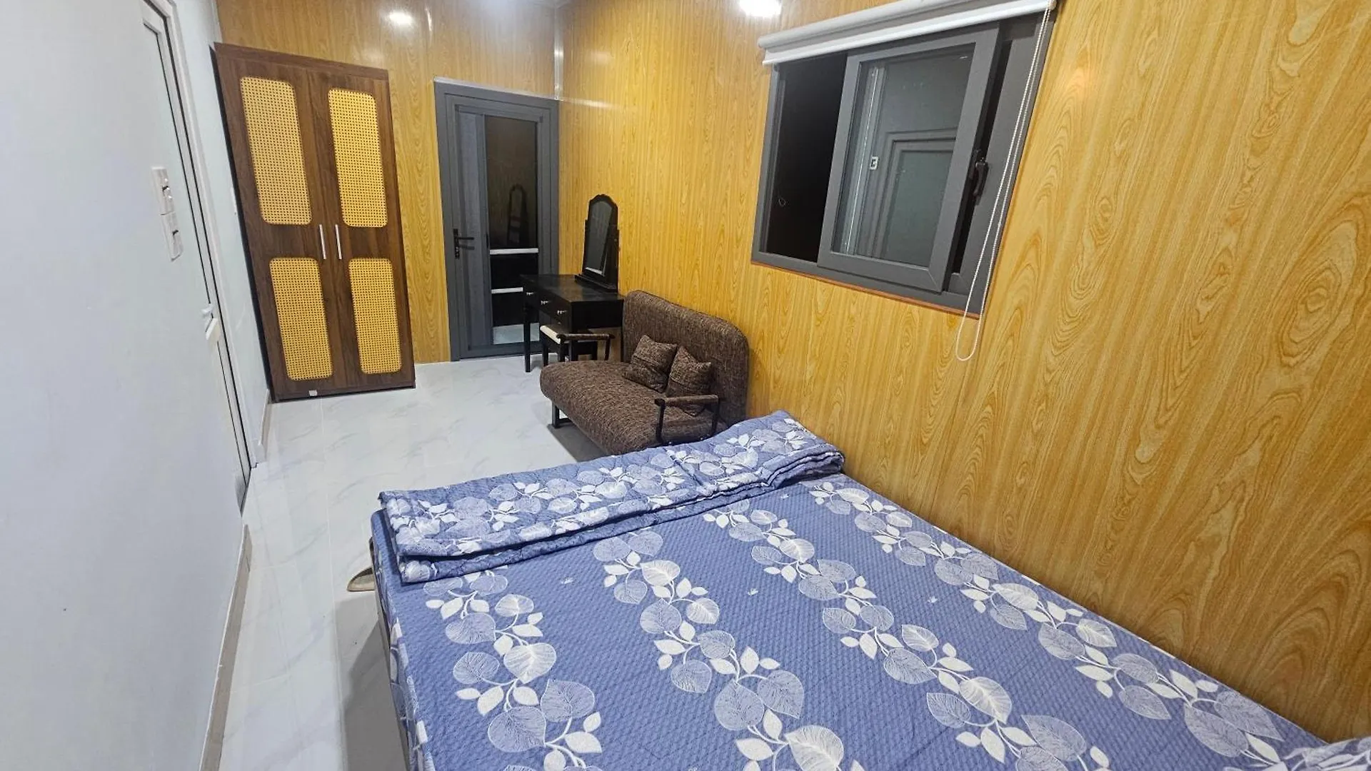 Nha Tren Ho Tai Homestay Sen & Zen Villa Vietnam