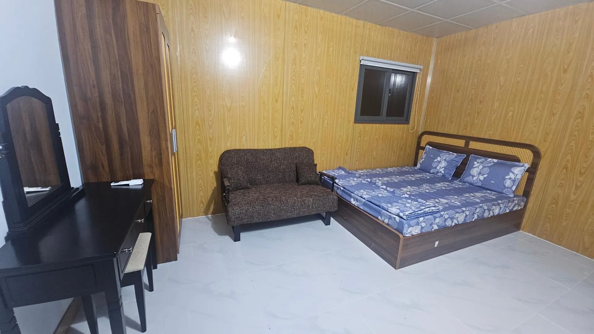 Luxury tent Nha Tren Ho Tai Homestay Sen & Zen Villa Vietnam