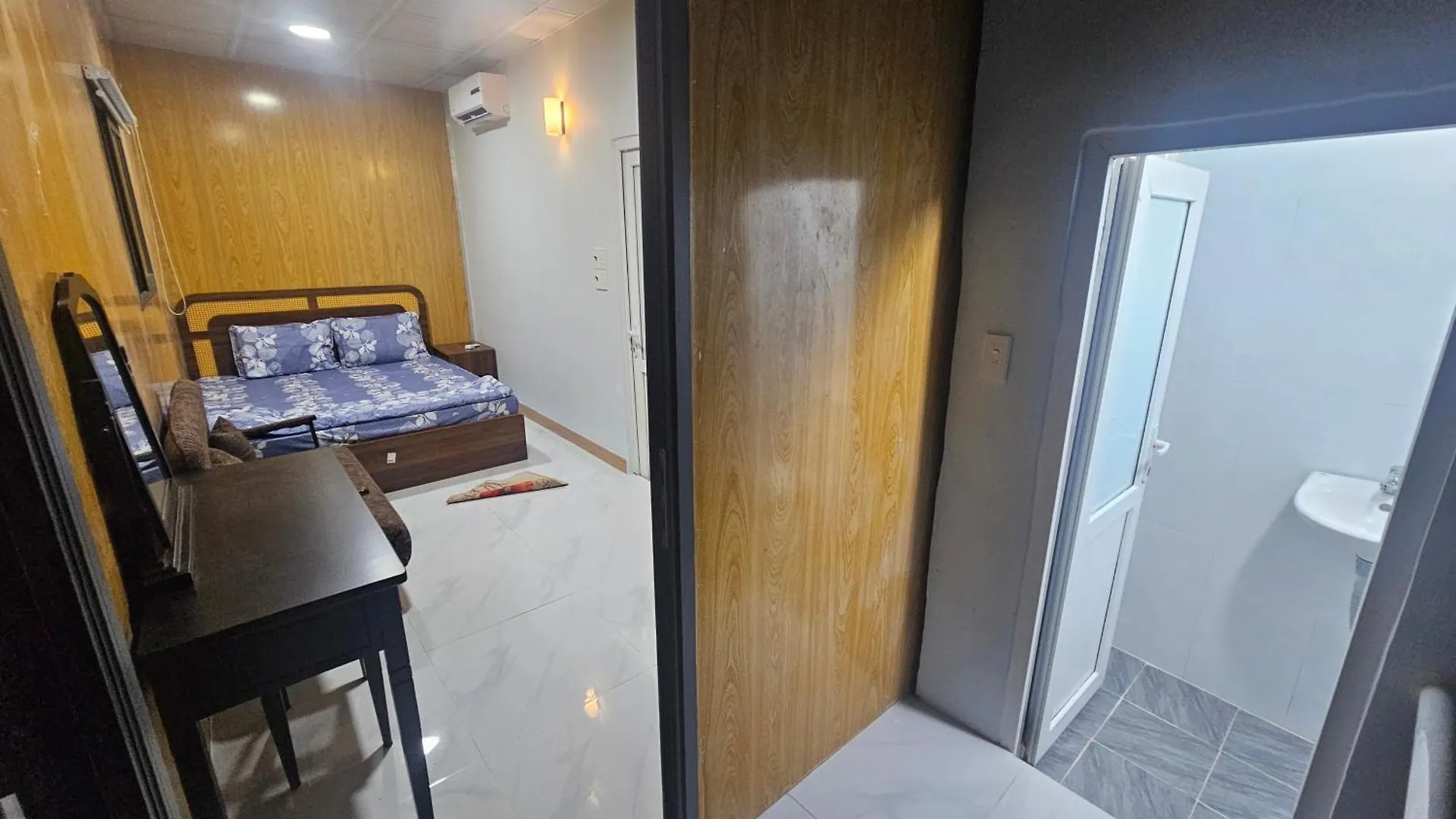 Nha Tren Ho Tai Homestay Sen & Zen Villa Vung Tau